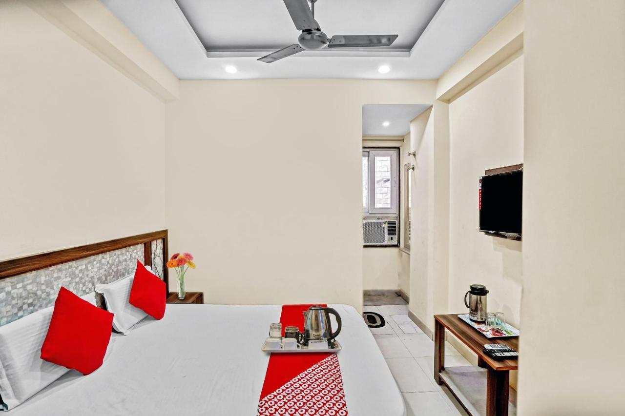 Oyo 88326 Hotel Cloud 9 นิวเดลี ภายนอก รูปภาพ